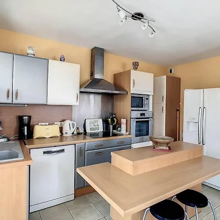 Apartement Terrace With Ocean And Swimm A11 * Châtelaillon-Plage