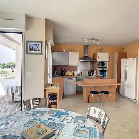 Apartement Terrace With Ocean And Swimm A11 Appartamento Châtelaillon-Plage